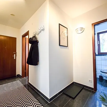 Cosy-apartment - Glazed Balkony & Carport, 70m2 Pforzheim