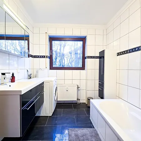 Apartment Cosy-apartment - Glazed Balkony & Carport, 70m2 *