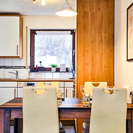 Cosy-apartment - Glazed Balkony & Carport, 70m2 Pforzheim